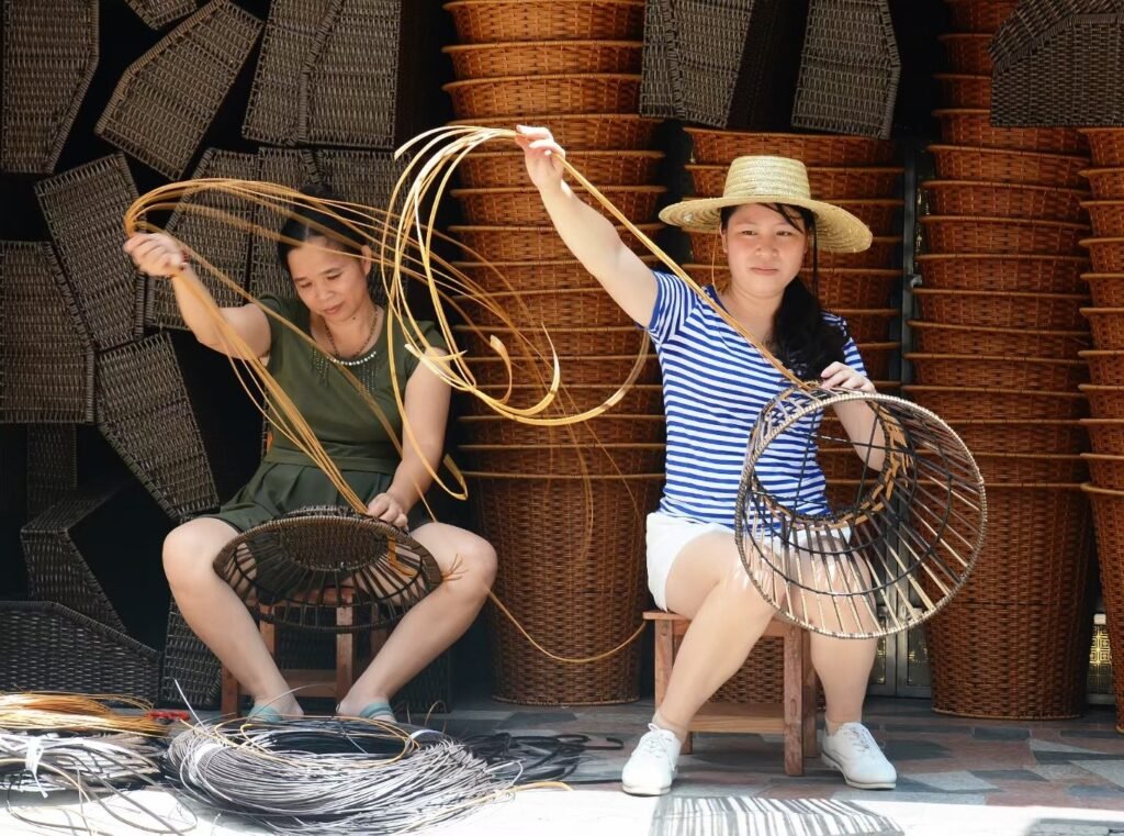 Hand Made Rattan Lamps Luminatura 1.jpg